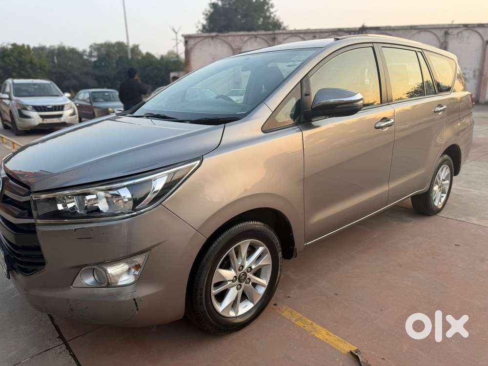 Toyota Innova Crysta 2.8 Gx At, 2017, Diesel