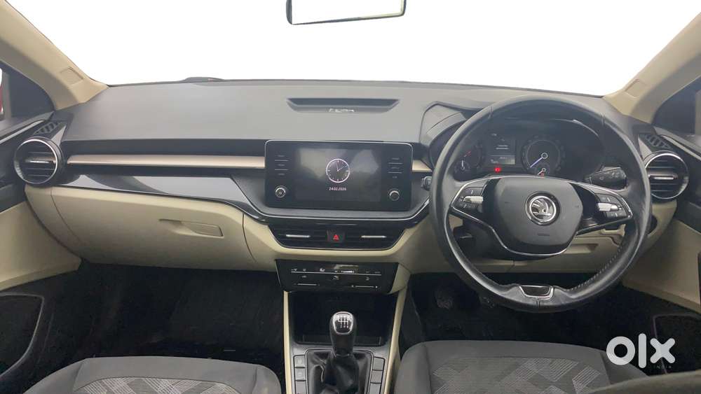 Skoda Slavia 1.0 Ambition Tsi, 2022, Petrol