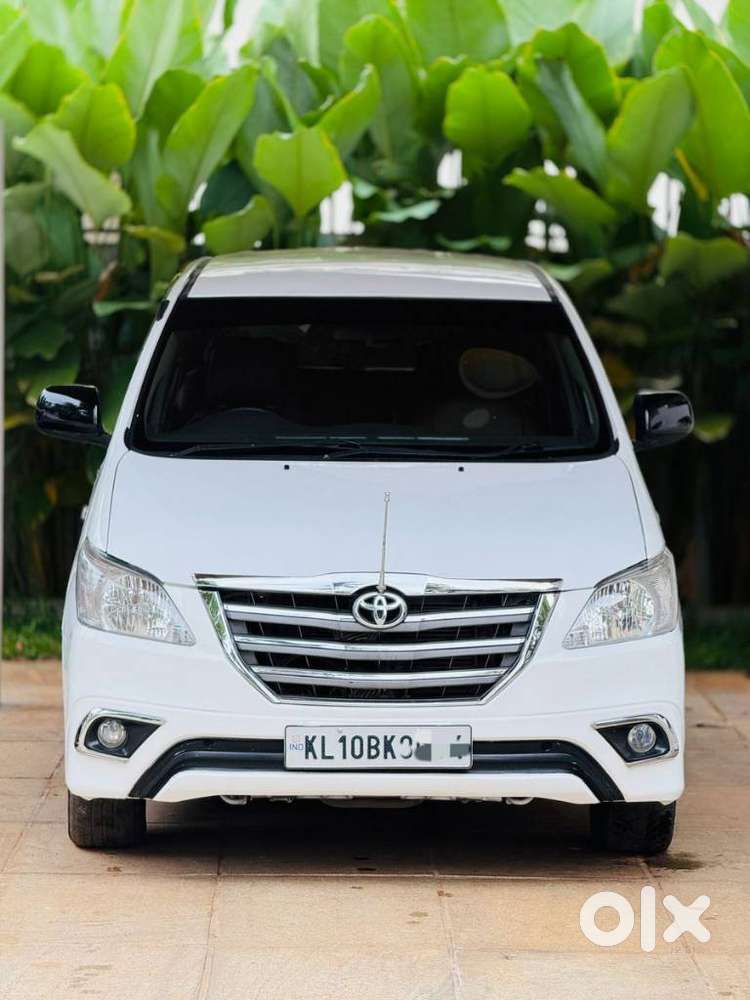 Toyota Innova 2.5 G (diesel) 8 Seater, 2012, Diesel