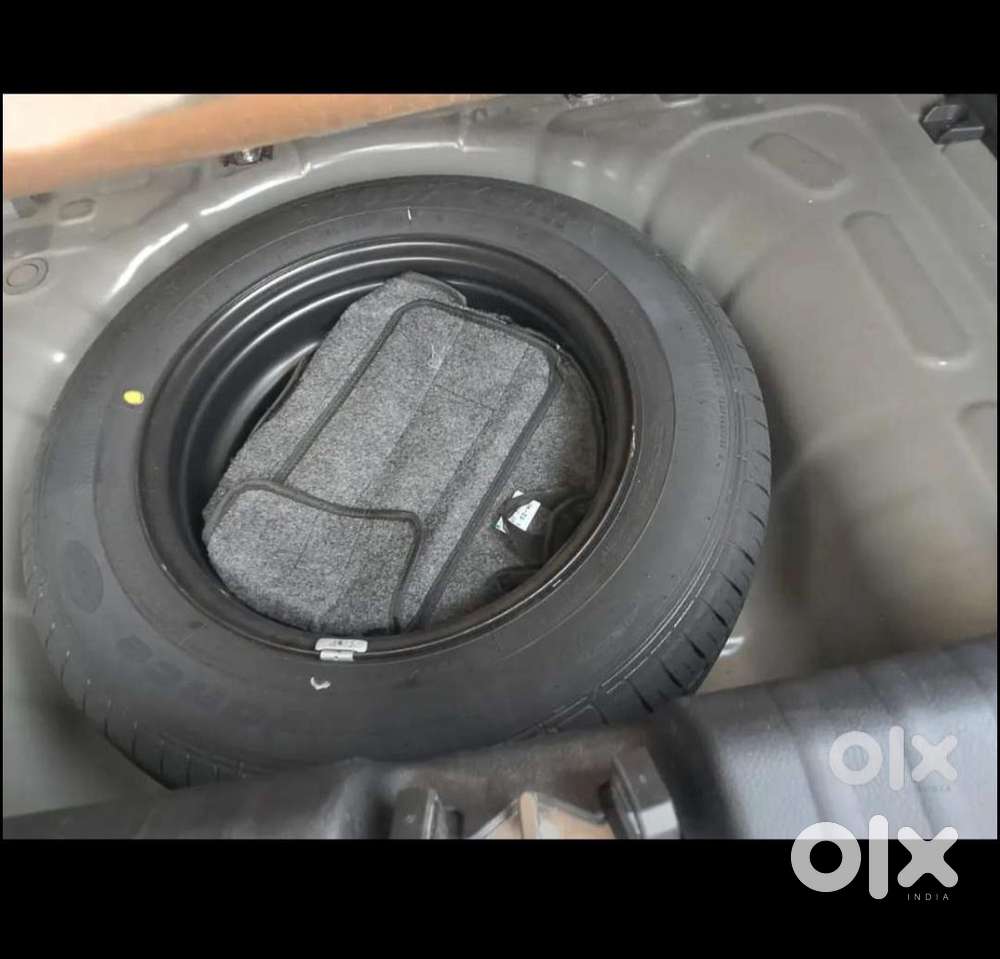Kia Sonet Htk Plus 2023 Petrol Manual