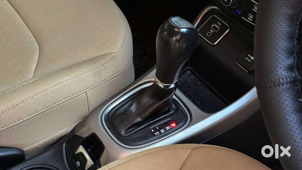 Jeep Compass 2.0 Longitude Option, 2019, Petrol