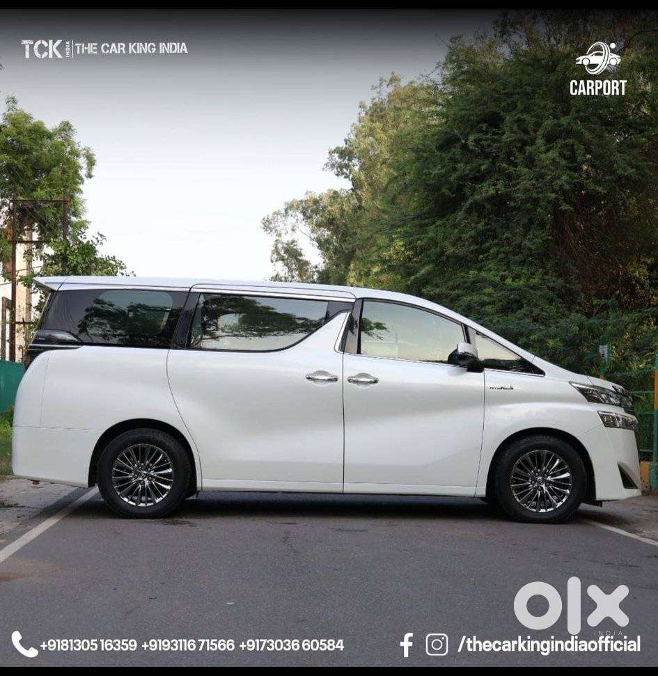 Toyota Vellfire 2.5 Executive Lounge, 2020, Petrol