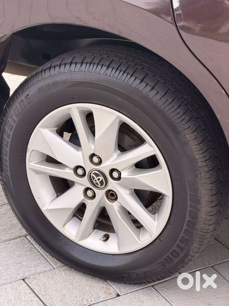 Toyota Innova Crysta 2.4 G Mt, 2017, Diesel