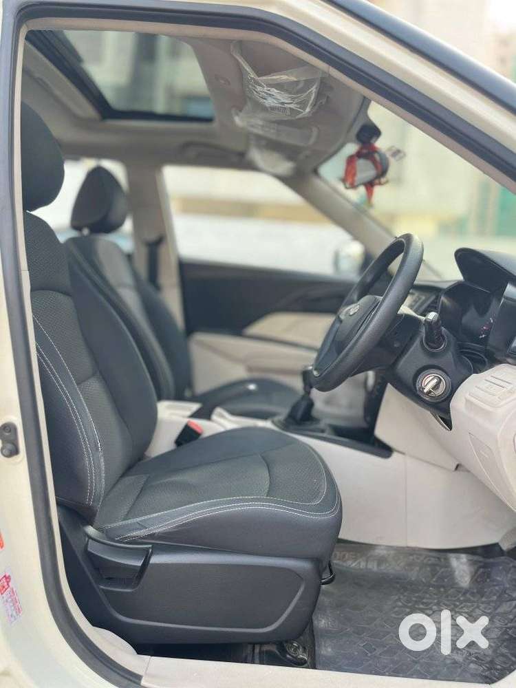 Mahindra Xuv300 W6, 2021, Petrol