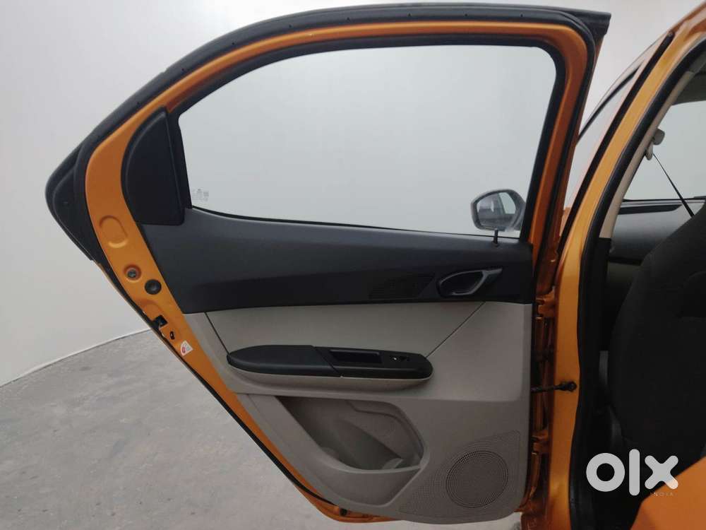Tata Tiago 1.2 Revotron Xt, 2017, Petrol