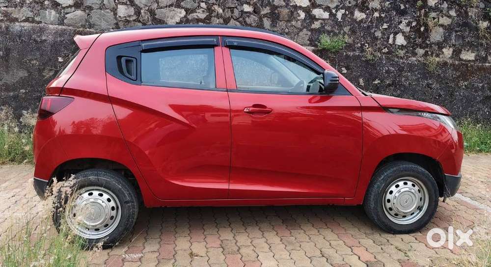 Mahindra Kuv 100 Mahindra-kuv-100-g80-k2-plus, 2017, Petrol
