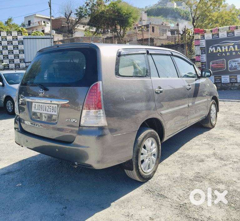 Toyota Innova 2.5 V 7 Str, 2010, Diesel