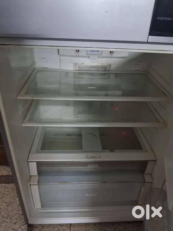 565 litre refrigerator  for sale