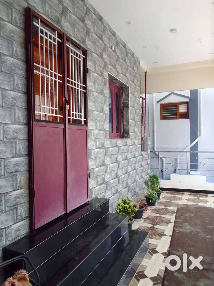 3 BHK Semi furnished House fo rent