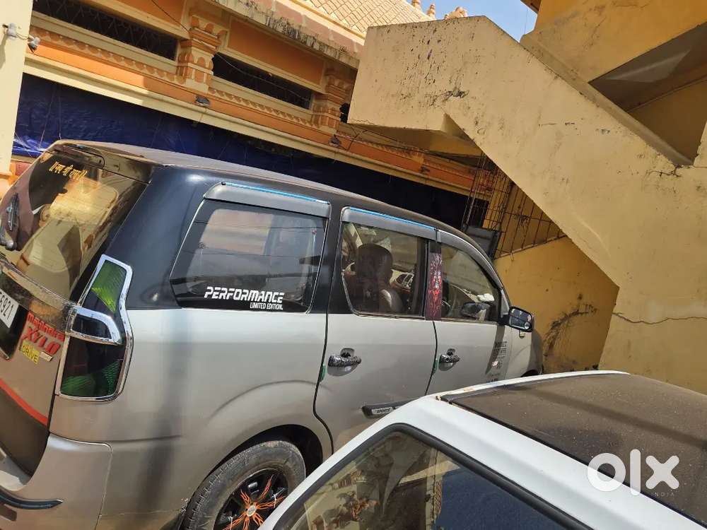 Mahindra Xylo 2.5 E4 2011