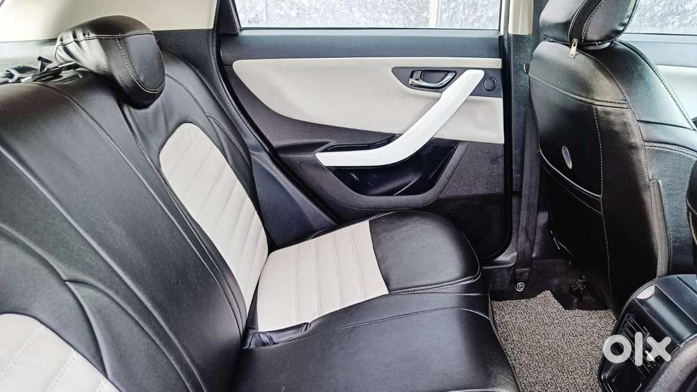 Tata Nexon Creative 1.2 Revotron Petrol 6 Amt, 2023, Petrol