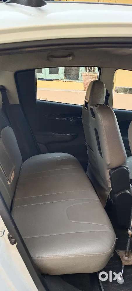 Mahindra Kuv100 Nxt 2017