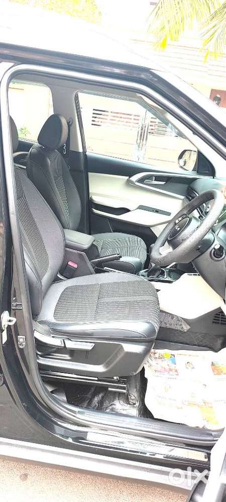 Kia Carens 1.4 Prestige Plus Turbo 7 Str, 2024, Petrol