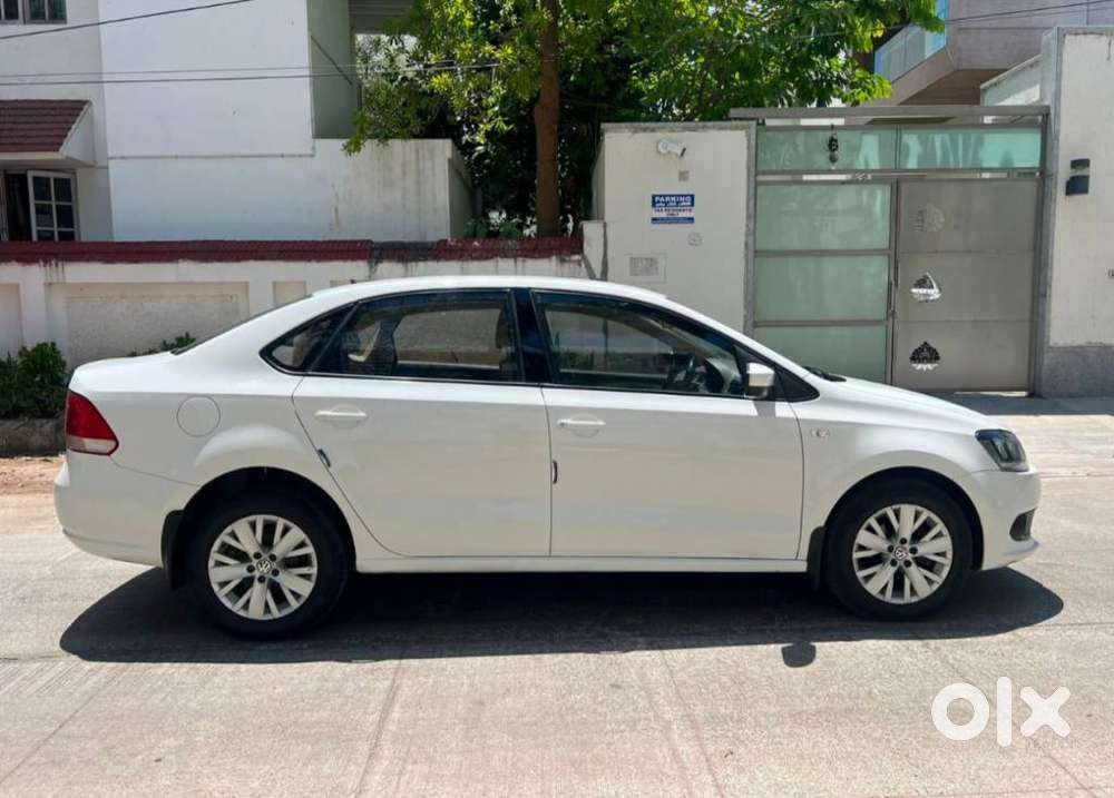 Volkswagen Vento 2010-2013 Petrol Highline At, 2015, Petrol
