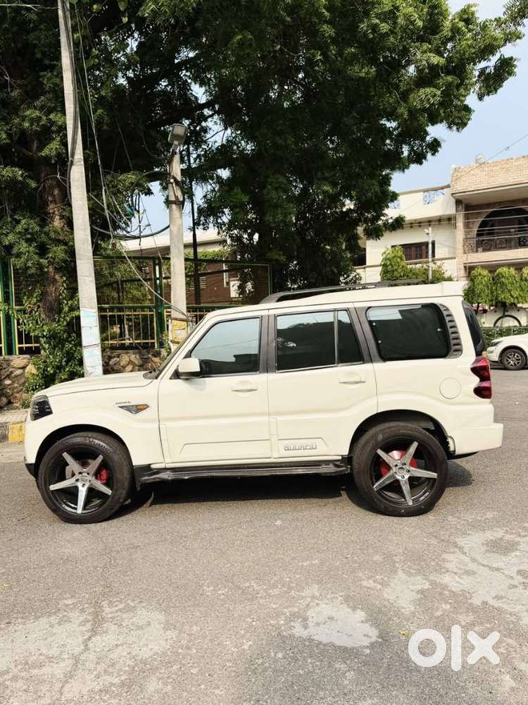 Mahindra Scorpio S10 7 Seater, 2017, Diesel