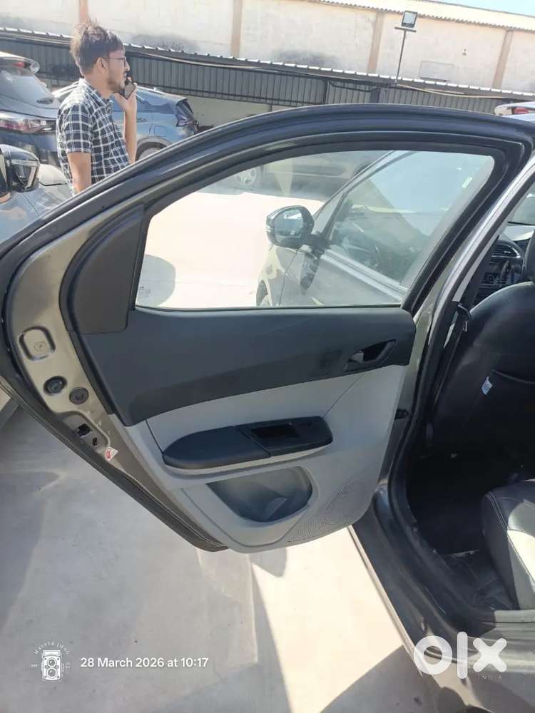 Company Fitting Cng And All Part Is Company Fitting