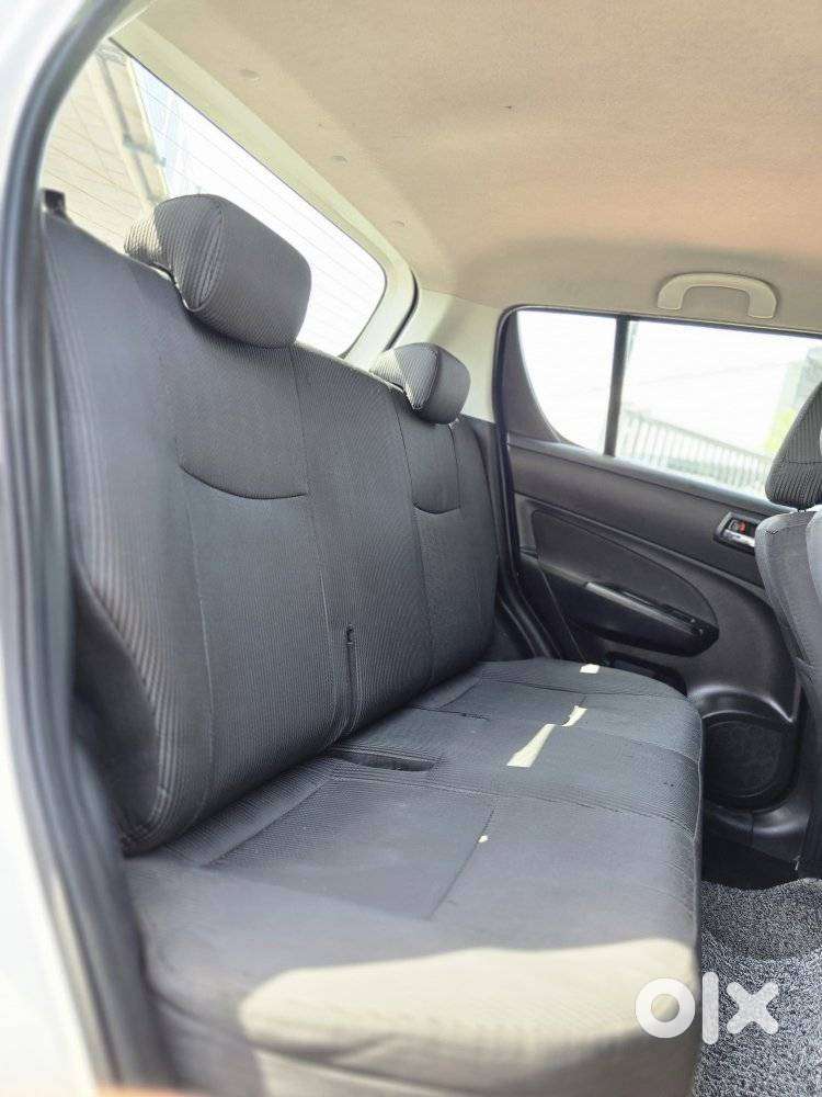 Maruti Suzuki Swift Zxi, 2011, Cng & Hybrids