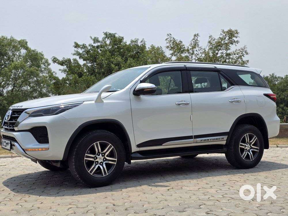 Toyota Fortuner 4x2 At 2.7 Petrol, 2024, Petrol