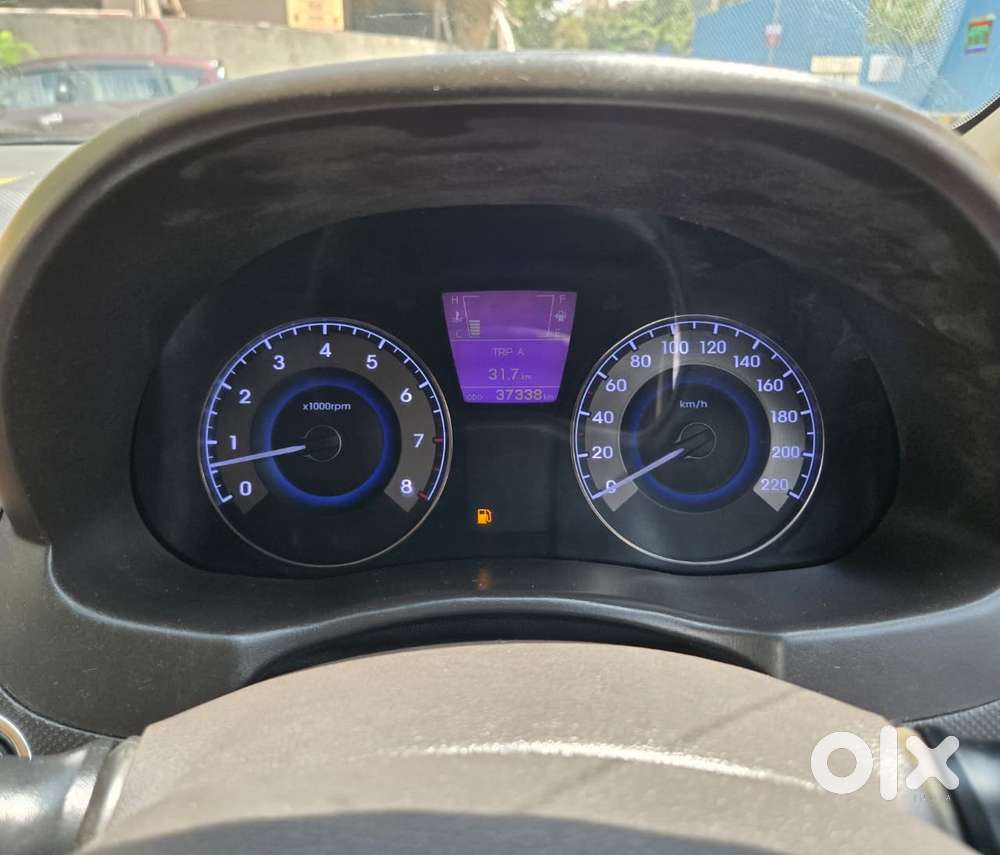 Hyundai Verna 1.6 Sx (o) Vtvt, 2012, Petrol