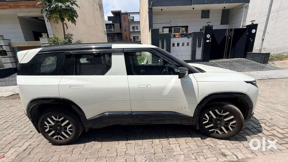 Tata Sierra Petrol Automatic 2026