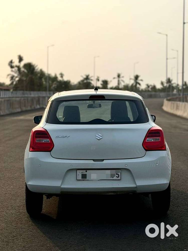 Maruti Suzuki Swift Vxi 1.2 Abs Bs-iv, 2018, Petrol