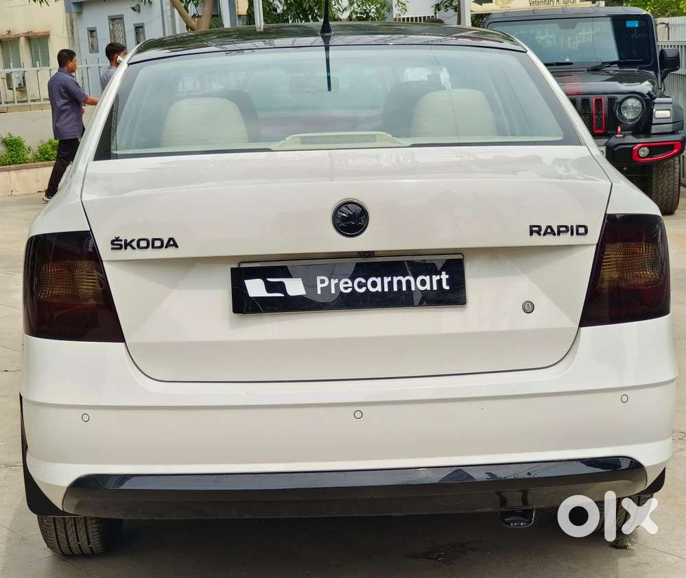 Skoda Rapid 1.0 Tsi Ambition, 2021, Petrol