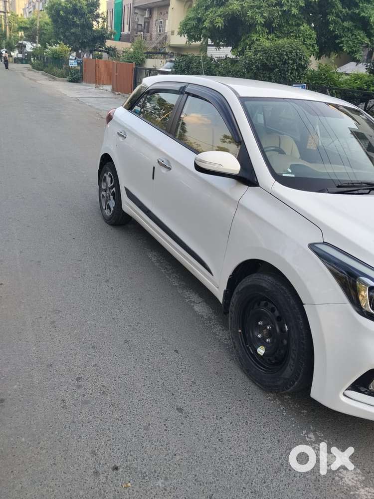 Hyundai I20 Asta 1.2 Mt Dual Tone, 2018, Petrol