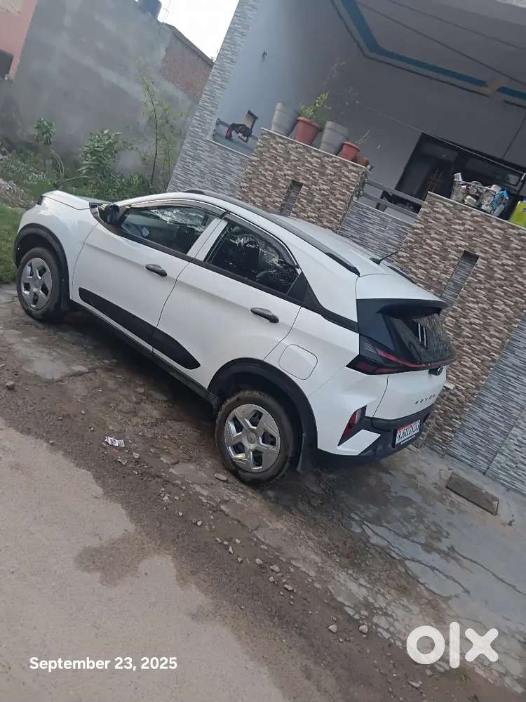 Tata Nexon Creative Plus 2025 Petrol Manual