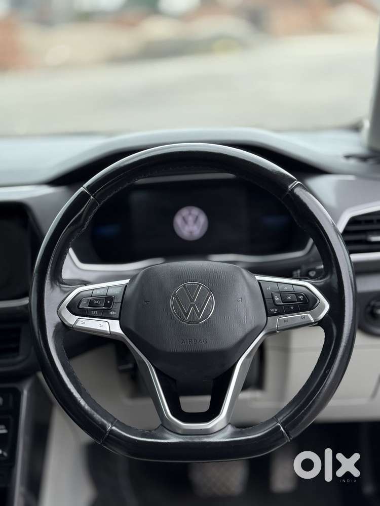 Volkswagen Taigun 1.0 Tsi Topline At, 2022, Petrol