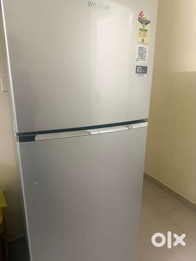 Whirlpool double door fridge