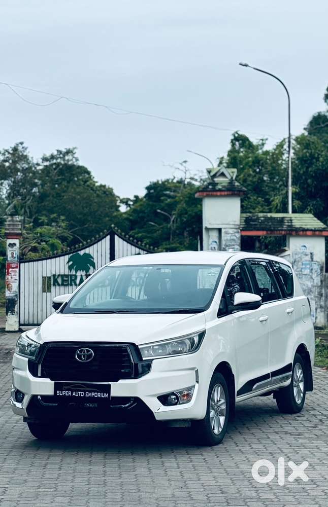 Toyota Innova Crysta 2.4 G Plus Mt 7 Str, 2018, Diesel