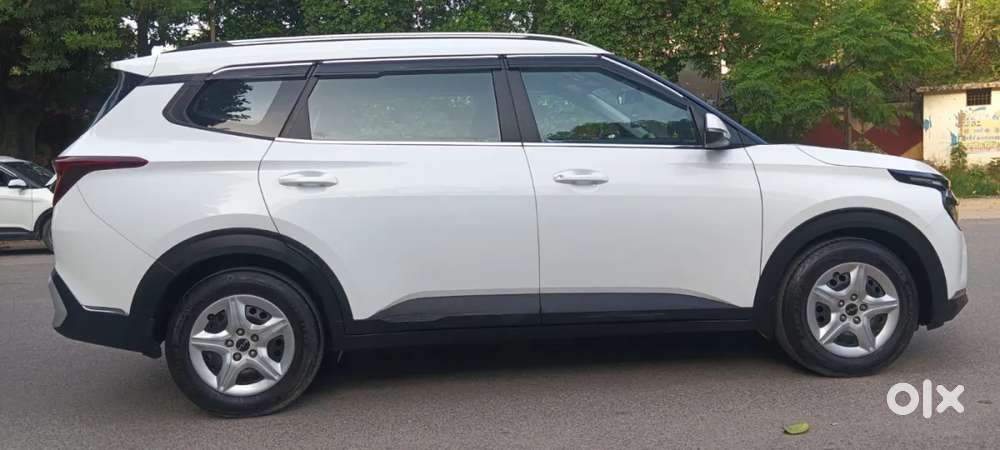 Kia Carens 1.5 Prestige 7 Str, 2023, Petrol