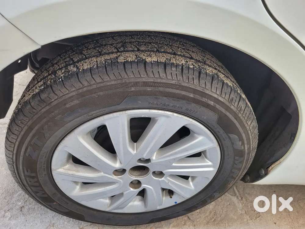 Maruti Suzuki Dzire 2016 Diesel 76000 Km Driven