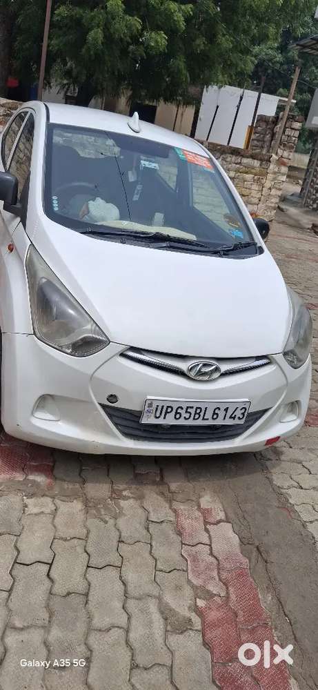हुंडई एरा प्लस कार सीएनजी के साथ