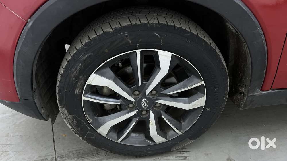 Mahindra Xuv300 W8 Option, 2020, Petrol