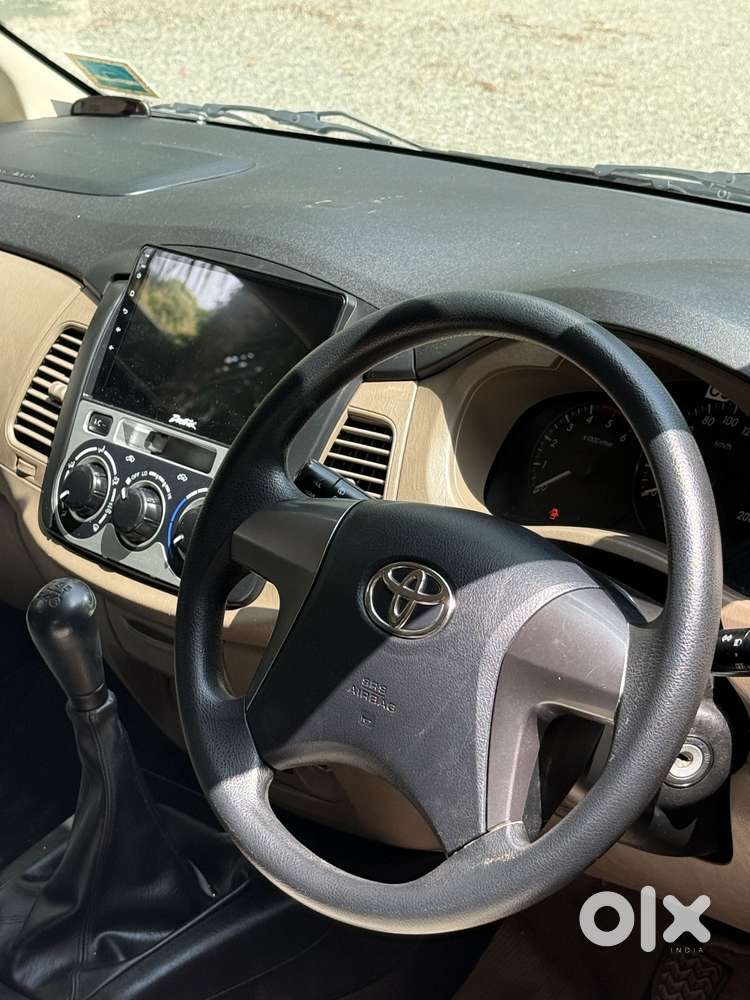 Toyota Innova 2.5 Gx 8 Str Bs-iii, 2016, Diesel