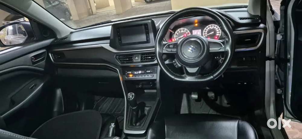 Maruti Suzuki Brezza Vxi - Petrol