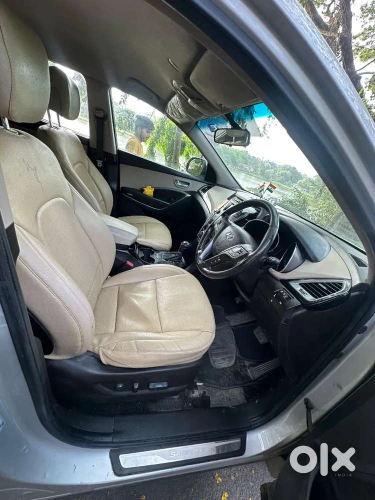 Hyundai Santa Fe 2014 Diesel 93000 Km Driven