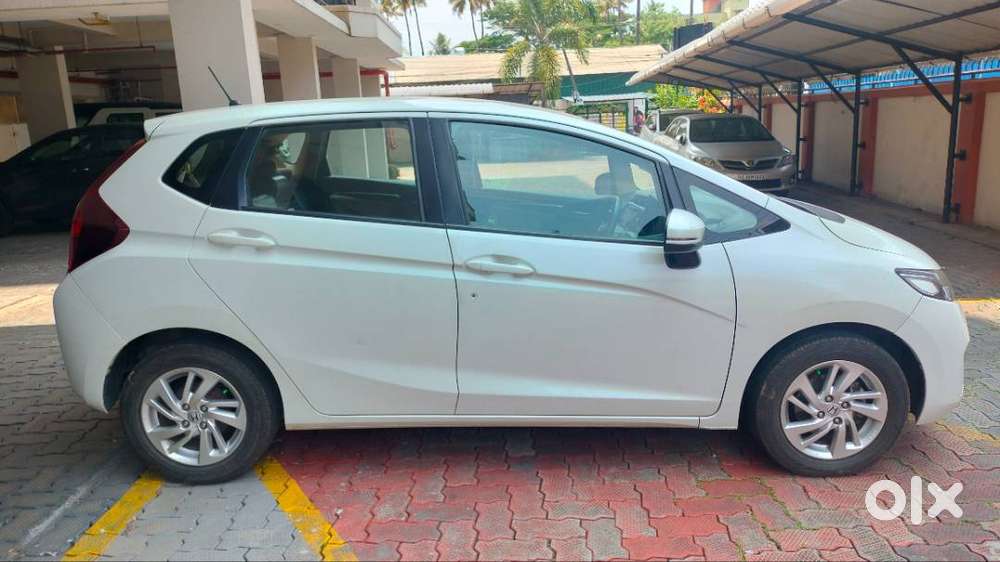 Honda Jazz V Mt 1.2 Petrol , Orchid Pearl White