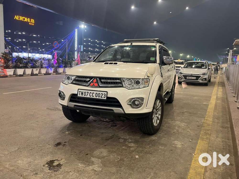 Mitsubishi Pajero Sport 2015 Diesel Well Maintained