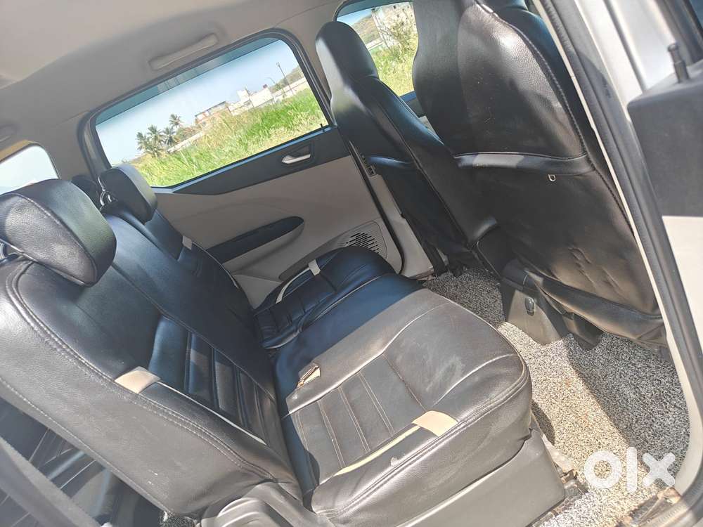 Renault Triber Rxz, 2020, Petrol