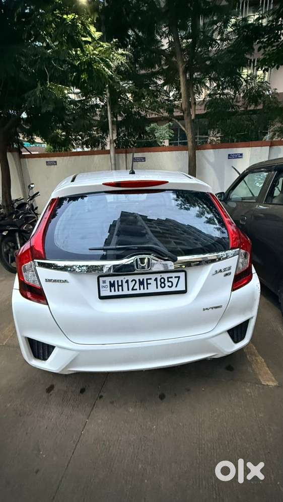 Honda Jazz 2015 Petrol Manual – Well Maintained  Urgent Sale