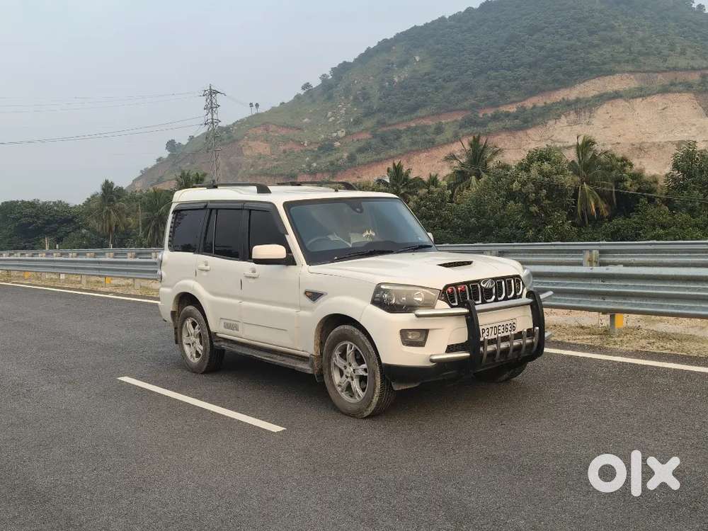 Mahindra Scorpio 2017 Diesel Well Maintained