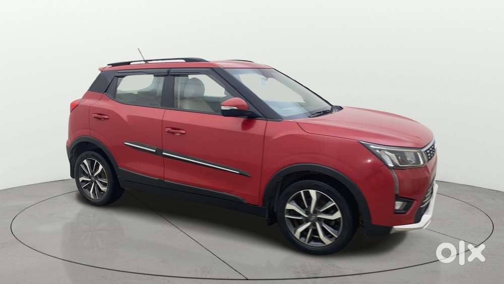 Mahindra Xuv300 1.2 W8 (o) Amt Petrol, 2021, Petrol
