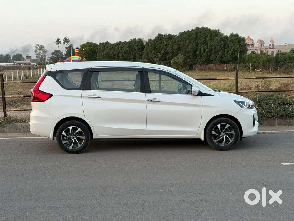 Toyota Rumion 2023 Petrol 38000 Km Driven