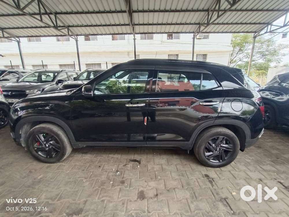 Hyundai Creta 1.5 S Plus Knight Petrol Dual Tone, 2023, Petrol