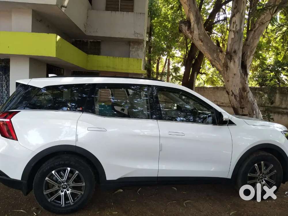 Mahindra Xuv700 2022 Petrol 10000 Km Driven