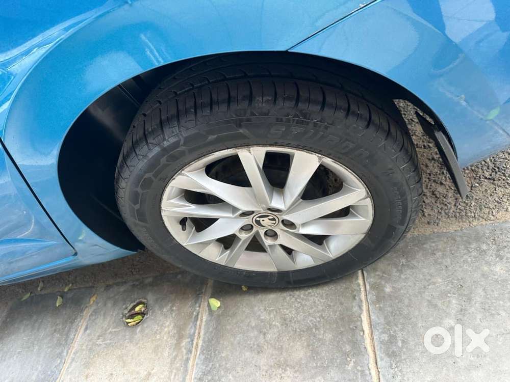 Skoda Slavia 1.0 Ambition Tsi, 2022, Petrol