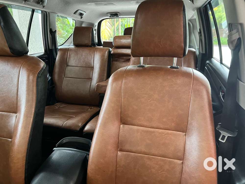 Toyota Innova Crysta, 2017