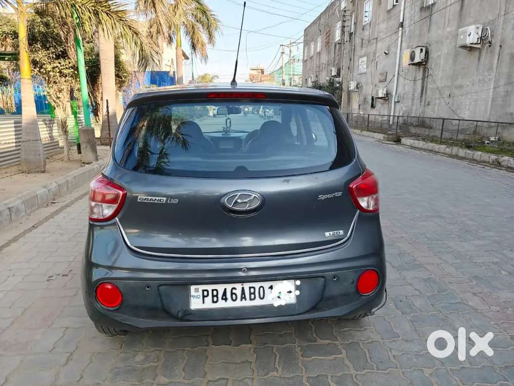 All Body Parts Are Original And Mileage 22km Per Litre